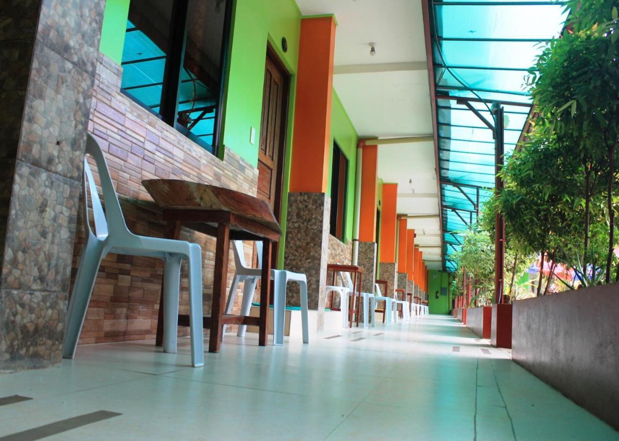 Green Park Tourist Inn Puerto Princesa Zewnętrze zdjęcie