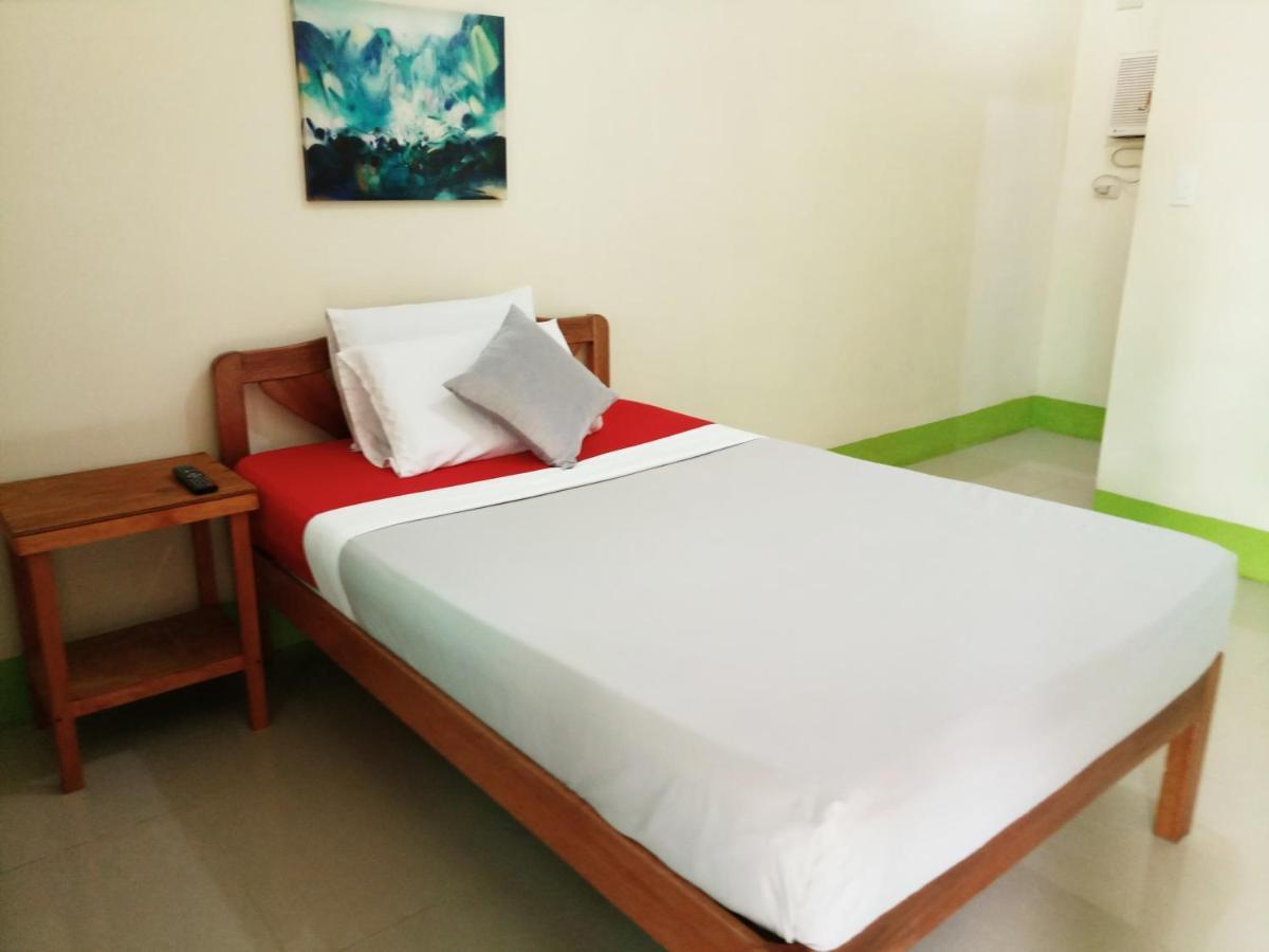 Green Park Tourist Inn Puerto Princesa Zewnętrze zdjęcie
