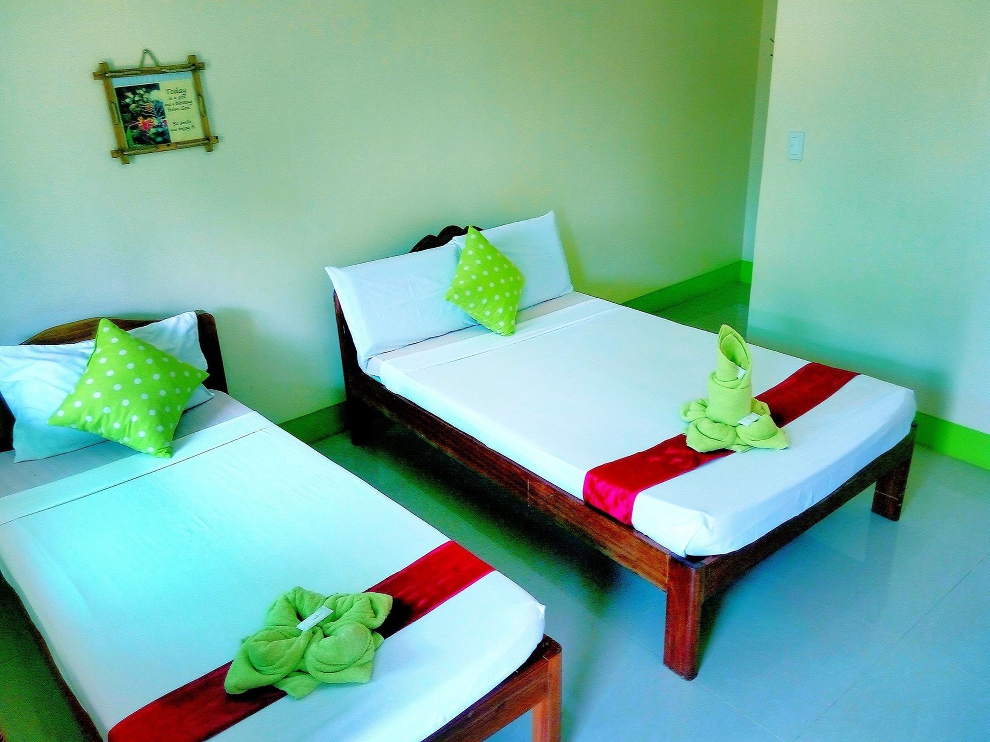 Green Park Tourist Inn Puerto Princesa Zewnętrze zdjęcie